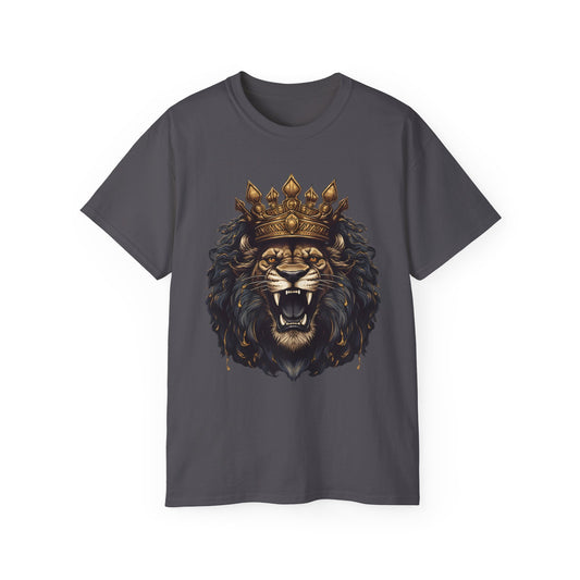 Regal Lion King T-Shirt - Majestic Roaring Lion with Crown Graphic Tee - Unisex, Bold Animal Print Shirt
